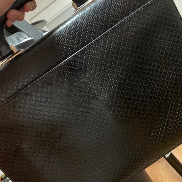 USED like New GUCCI briefcases - Picture 2 of 5